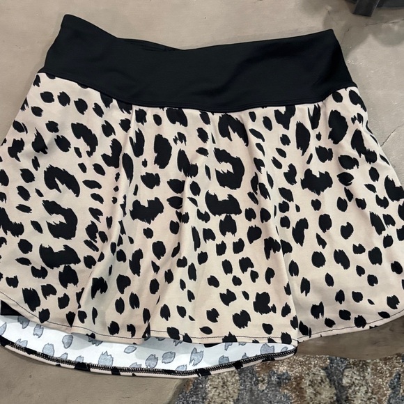Leopard Print Women's Skirt, tennis or golf or just a day out! - Picture 1 of 3